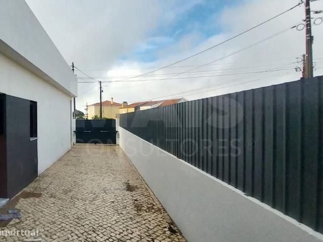Moradia Trrea isolada T3+1 em Ferno Ferro