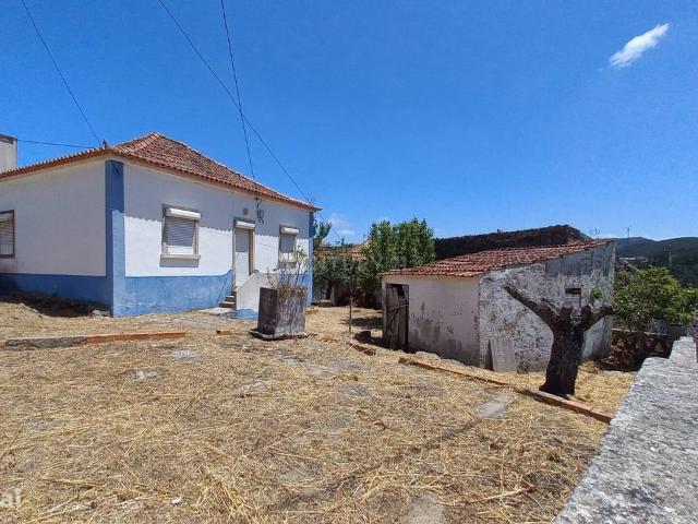 Moradia Trrea 56m2 T2 tradicional com ruina 95m2 Mafra