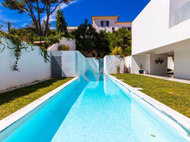 Moradia única T4+ com assinatura de Arquitecto de renome, localizada em zona premium do Estoril