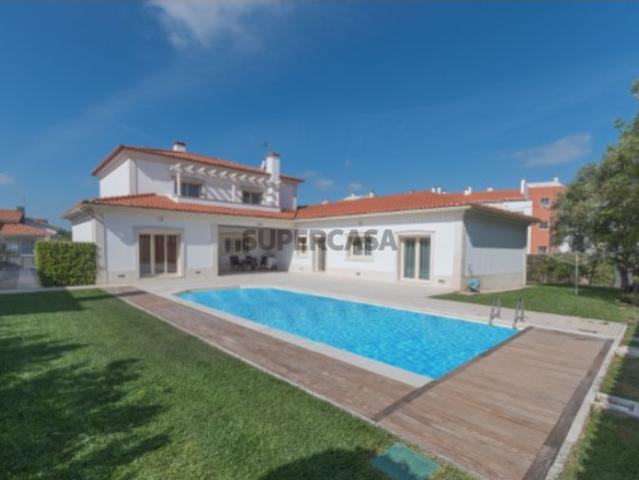 MORADIA UNIFAMILIAR T6 COM PISCINA, LOTE COM 980M2