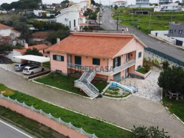 Moradia unifamiliar T3 em Arruda dos Vinhos
