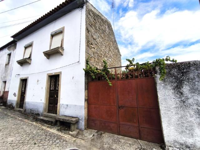 Pedra Granito Espaçosa Moradia Urbana Sem Mobiliário Escalos de Cima Castelo Branco