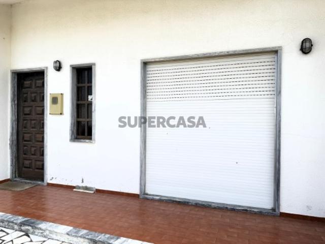 Moradia usada no centro de Santa Cruz