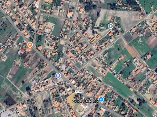 Moradia V4 na Lagoinha com vista para o Castelo de Palmela