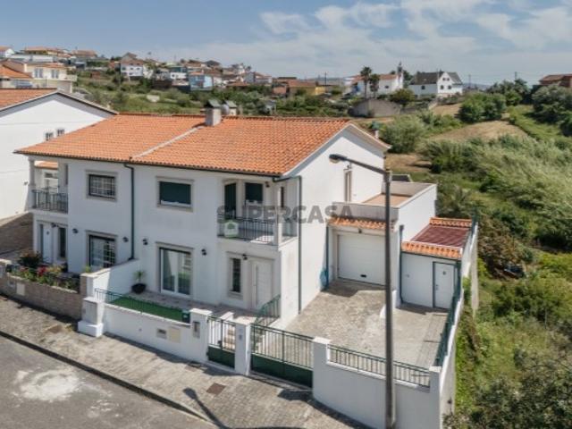 Moradia V4 a 3km de Leiria