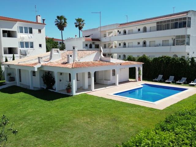 Moradia V4 à venda em concelho de Albufeira, Faro, Portugal