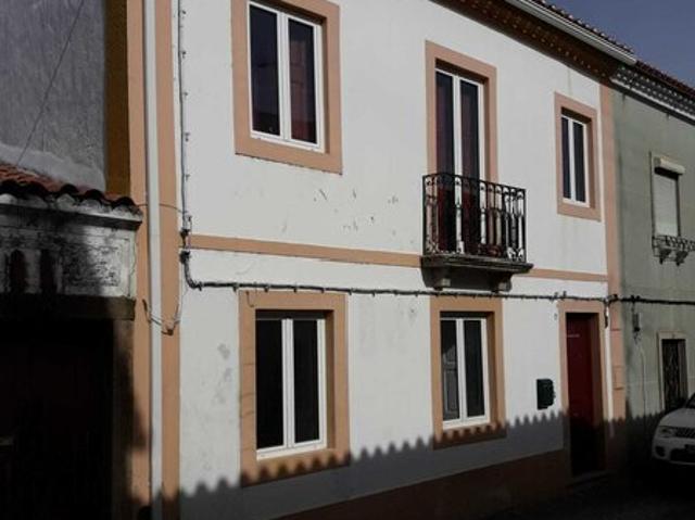 Moradia V4 à venda em concelho de Nisa, Portalegre, Portugal