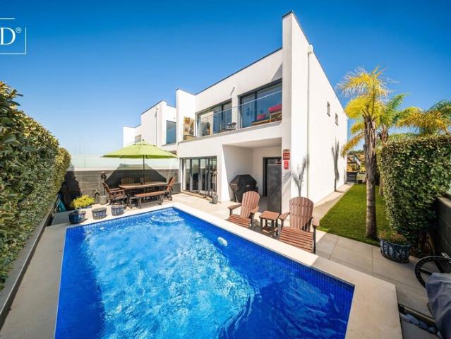 Moradia V4 à venda em Guia, concelho de Albufeira, Faro, Portugal