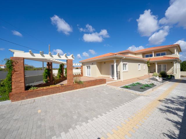 Moradia V4 à venda em Marinha Grande, concelho de Marinha Grande, Leiria, Portugal