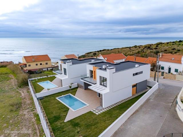 Moradia V4 à venda em São Pedro da Cadeira, concelho de Torres Vedras, Lisboa, Portugal
