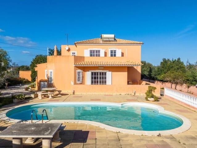 Moradia V4 à venda em Pera, Pêra, concelho de Silves, Faro, Portugal
