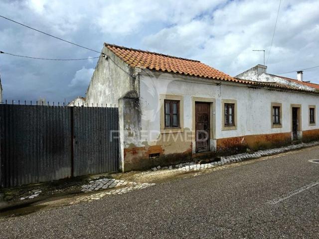 Moradia V4 à venda em Rio Maior, concelho de Rio Maior, Santarém, Portugal