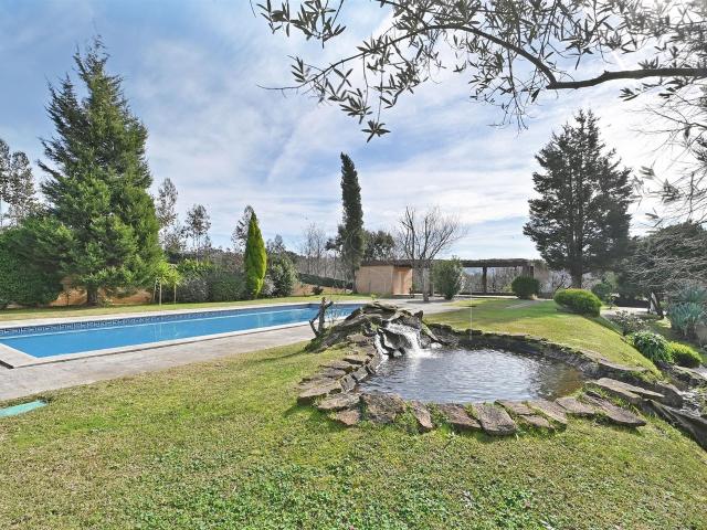 Moradia V4 c/ piscina, a 15 min do Porto.Vistas deslumbrante. 300m² Olival e Gondemaria