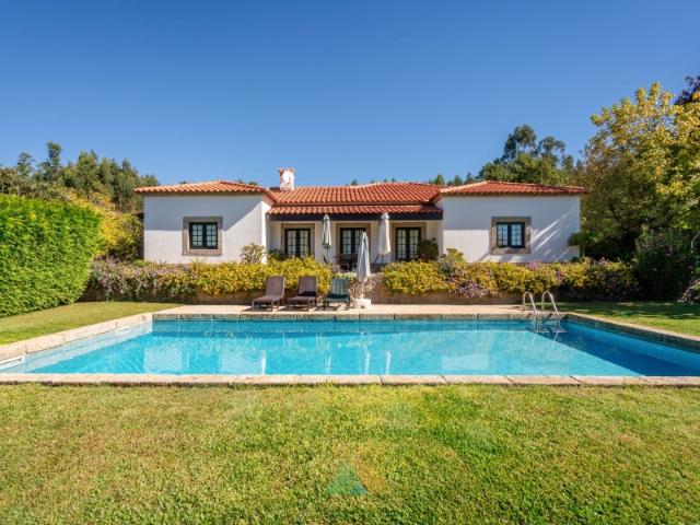 Moradia V4 de Luxo c/ Piscina e Campo de Ténis em Couto, Arcos de Valdevez