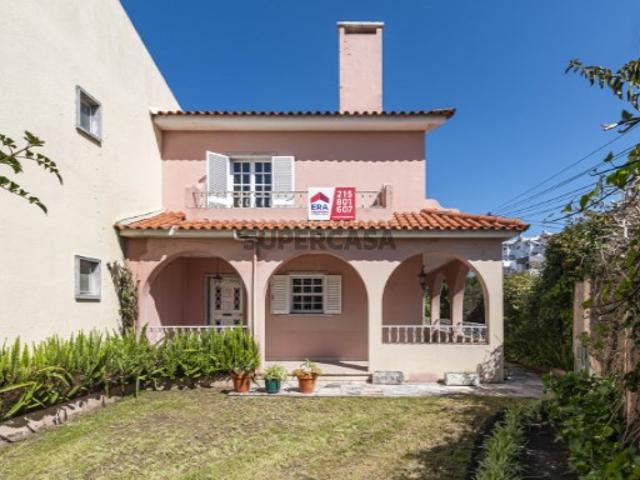 Moradia V4 Espaço, Potencial e Localização