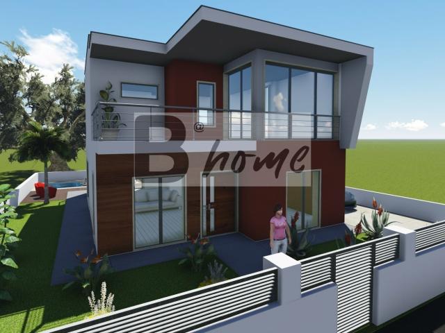 Moradia V4 Isolada com Piscina