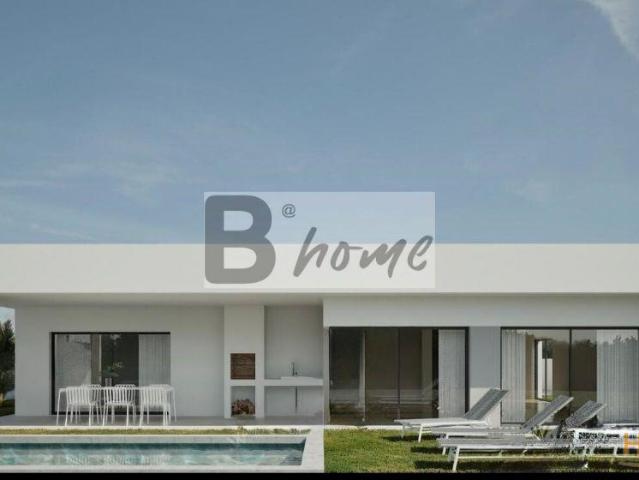 Moradia V4 Térrea com Piscina em Construção ? Fernão Ferro | 26084084195
