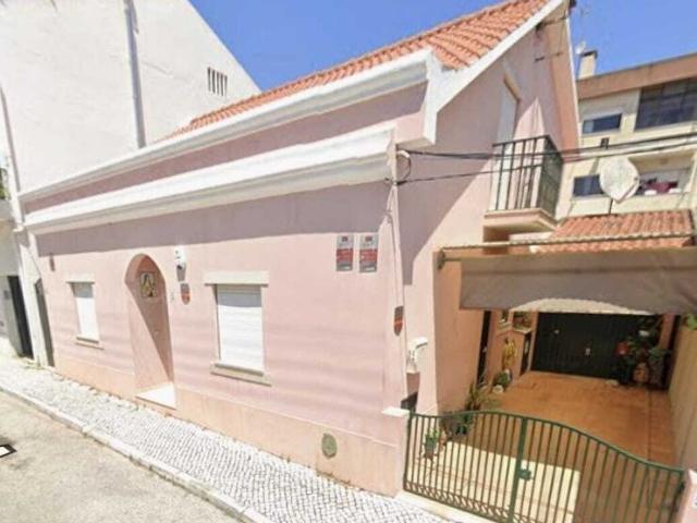 Moradia V5 à venda em Zona Norte, Nossa Senhora de Fátima, concelho de Entroncamento, Santarém, Portugal