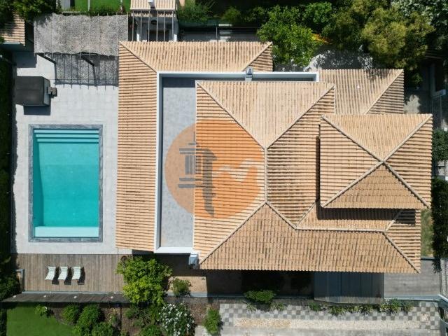 Moradia V5 de Luxo com Piscina em Almancil