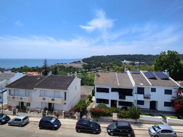 Moradia V6 à venda em Alto do Dafundo, Cruz Quebrada Dafundo, concelho de Oeiras, Lisboa, Portugal