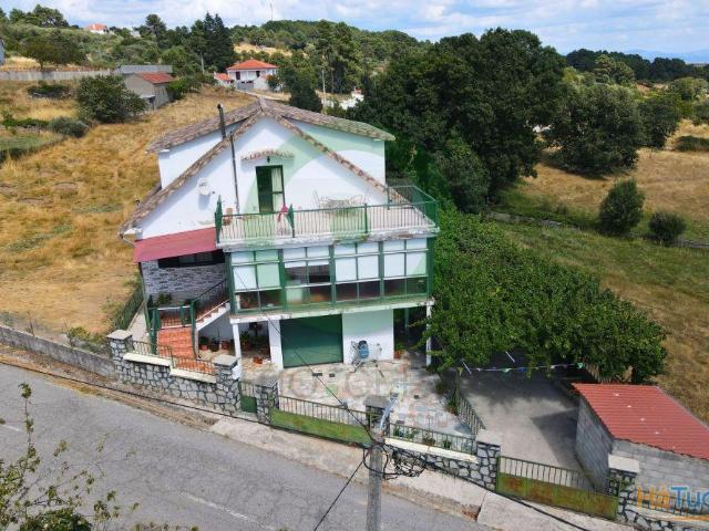 Moradia V6 em Cimo de Vila da Castanheira | 26084098584