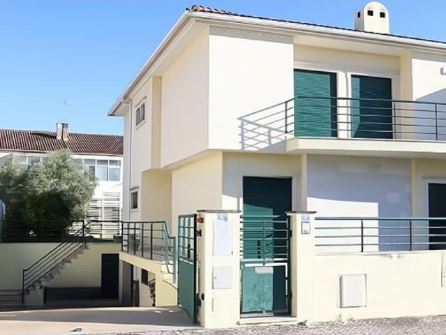 Moradia V6 em Granja, Vialonga, Distrito de Lisboa