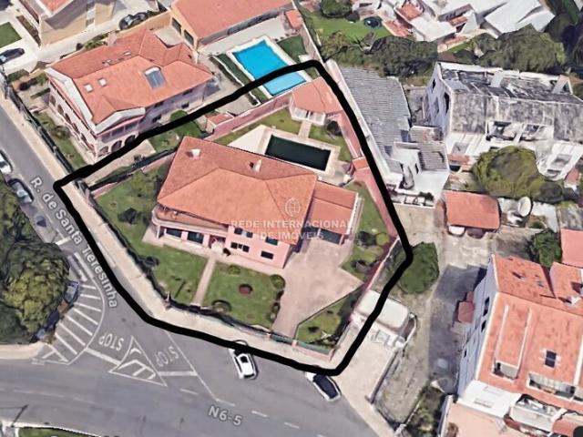 Moradia V8 à venda em Parede, concelho de Cascais, Lisboa, Portugal