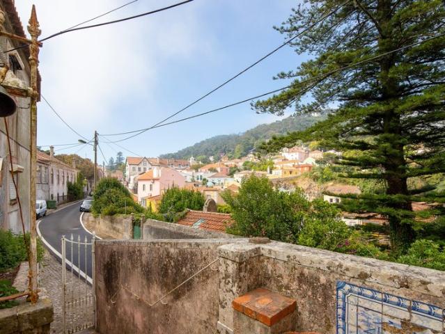 Moradia >V9 à venda em São Pedro Penaferrim, concelho de Sintra, Lisboa, Portugal