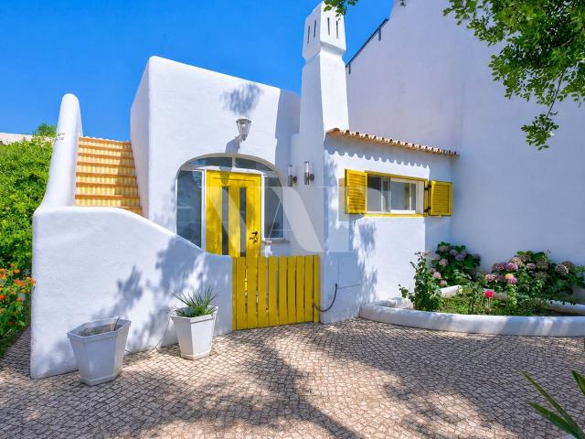 Moradia V1+1 com Rooftop Privado na Aldeia do Golfe, Vilamoura