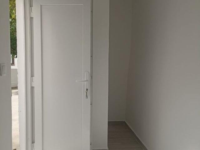 Moradia V2+1 Totalmente Remodelada Terrugem