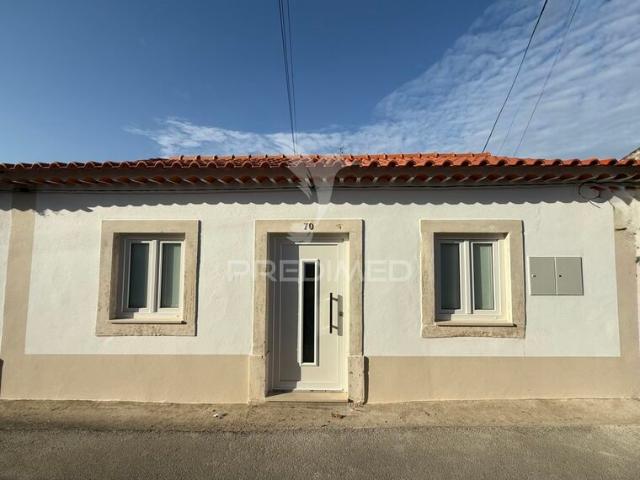 Moradia V2 à venda em concelho de Alcanena, Santarém, Portugal