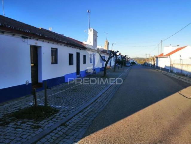 Moradia V2 à venda em Igrejinha, concelho de Arraiolos, Évora, Portugal