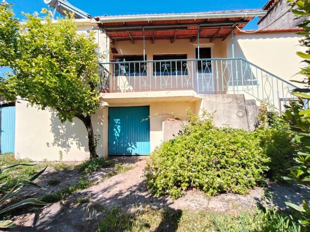 Moradia V2 à venda em Maçãs de Dona Maria, concelho de Alvaiázere, Leiria, Portugal