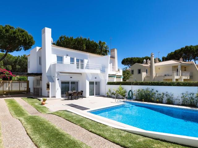 Moradia V2 com piscina privada em Vilamoura