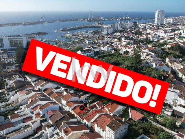 Moradia V2, Perto da Marina, Ponta Delgada Ilha de So Miguel