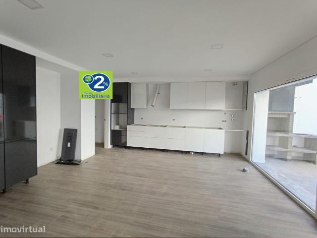 Moradia V3+1! Bem localizada