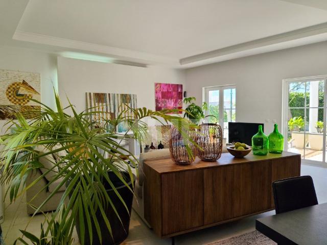 Moradia V3+1 com jardim em zona tranquila de Albufeira 166m² Albufeira e Olhos de Água