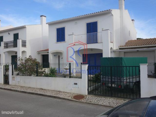 Moradia V3, na Lagoa de Albufeira, Sesimbra
