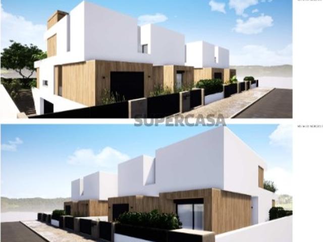Moradia V3 independente em excelente urbanização próximo de Vilamoura