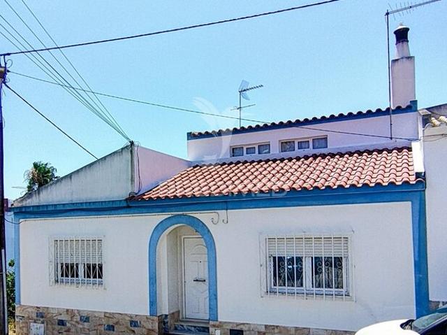 Moradia V3 à venda em concelho de Lagoa Algarve, Faro, Portugal