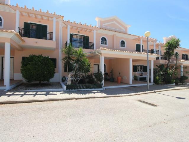 Moradia V3 à venda em Ferreiras, concelho de Albufeira, Faro, Portugal