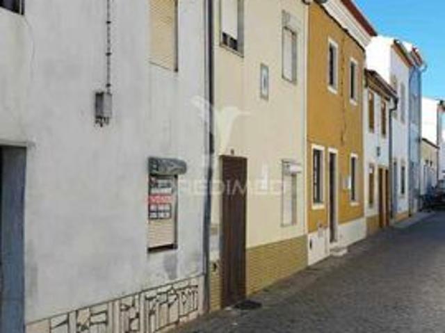 Moradia V3 à venda em Montalvão, concelho de Nisa, Portalegre, Portugal