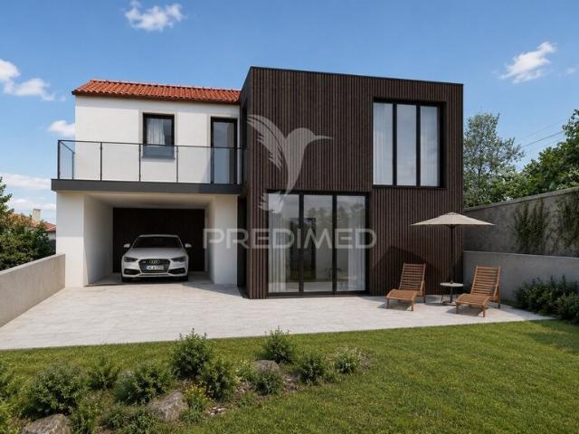 Moradia V3 à venda em São Pedro, concelho de Torres Novas, Santarém, Portugal