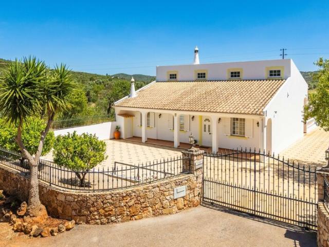 Moradia V3 à venda em Paderne, concelho de Albufeira, Faro, Portugal