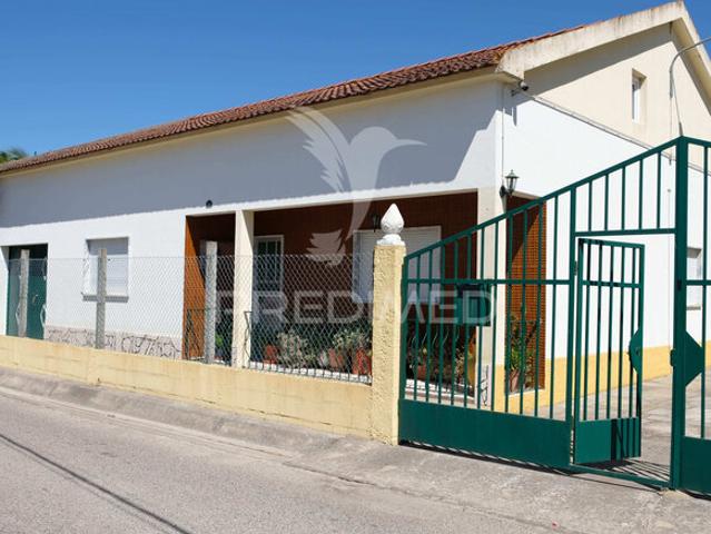 Moradia V4 à venda em Tramaga, concelho de Ponte de Sor, Portalegre, Portugal