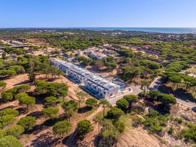 Moradia V3 à venda em Vilas Alvas, Almancil, concelho de Loulé, Faro, Portugal