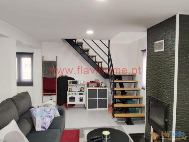 Moradia V3 c/ logradouro Vendido | 26084059319