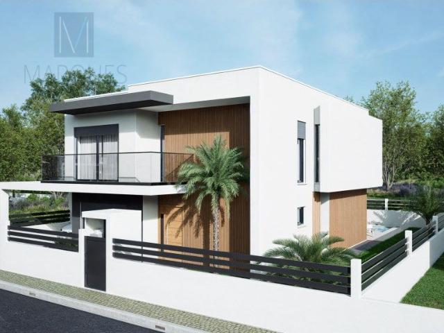 Moradia V3 com 2 Suites, Jardim e Piscina em Pinhal do General