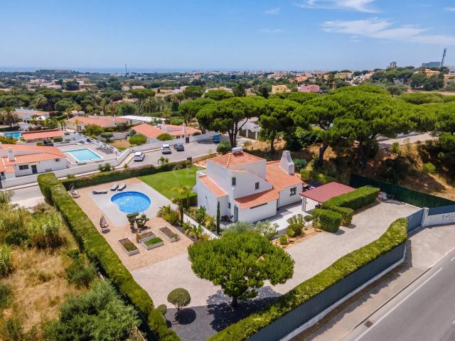 Moradia V3 com Vista Mar Panorâmica de 180°, piscina e praia