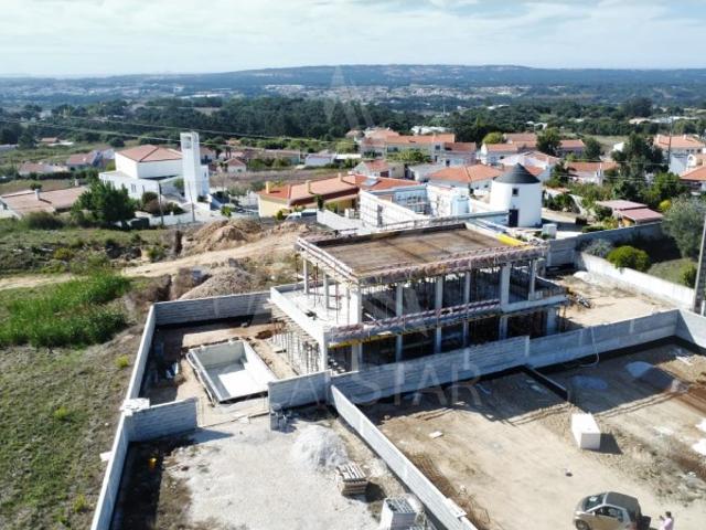 MORADIA V3 DE LUXO | COSTA DE PRATA CALDAS DA RAINHA